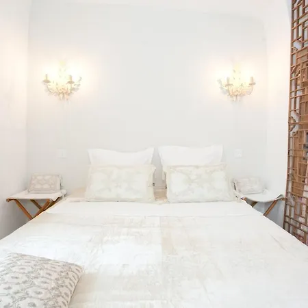 Les Parisiennes Apartment Paris
